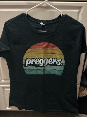 Ring Black Women's Tee with Multicolor Retro Graphic